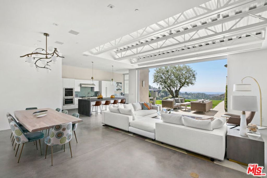 1550 Casale Road, Pacific Palisades (los Angeles), CA 90272