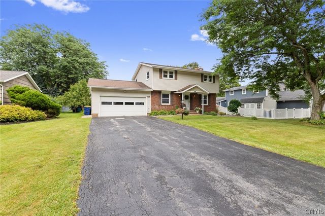 113 Thornton Circle North, Camillus, NY 13031