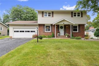 113 Thornton Circle North, Camillus, NY 13031