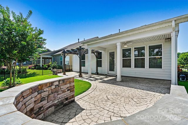 7315 Surprise Court, Charlotte, NC 28215