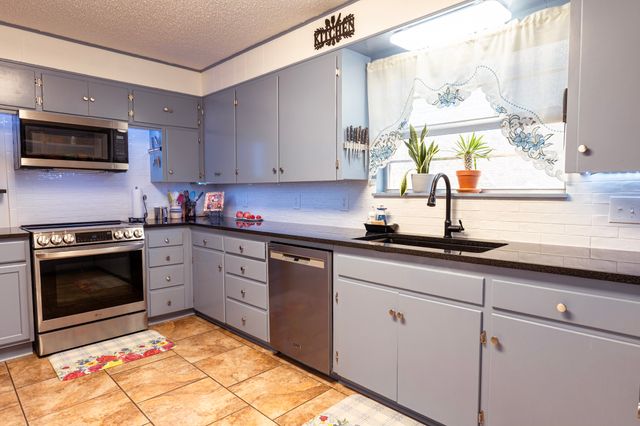 801 Westridge Circle, Breckenridge, TX 76424