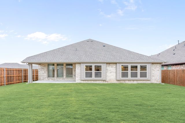 1617 Community Drive, Cedar Hill, TX 75116