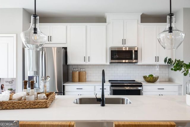 801 Cameron Trail, Acworth, GA 30102