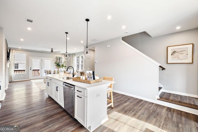 801 Cameron Trail, Acworth, GA 30102