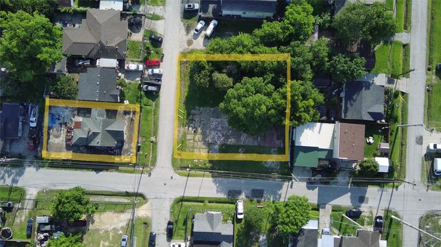 8326 John Street, Houston, TX 77012