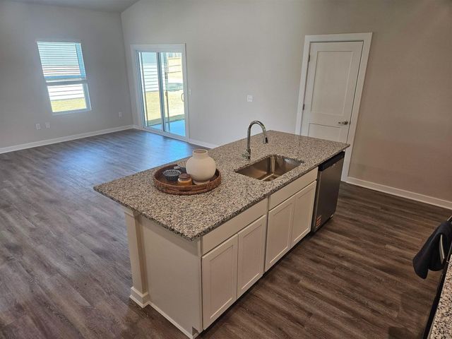 1033 N Forestview St, Wichita, KS 67235