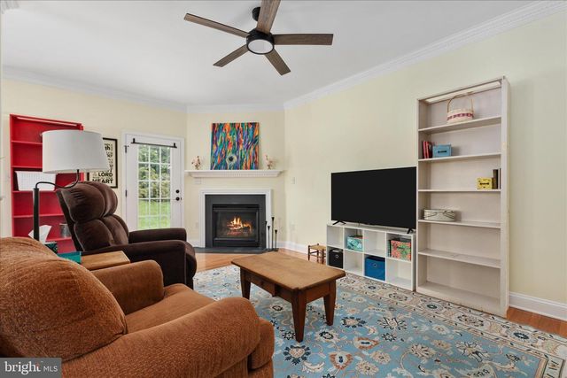 140 DONNA DR, Woodstock, VA 22664