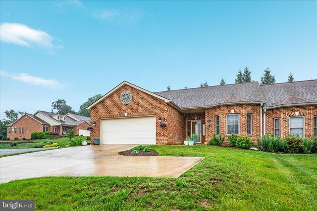 140 DONNA DR, Woodstock, VA 22664