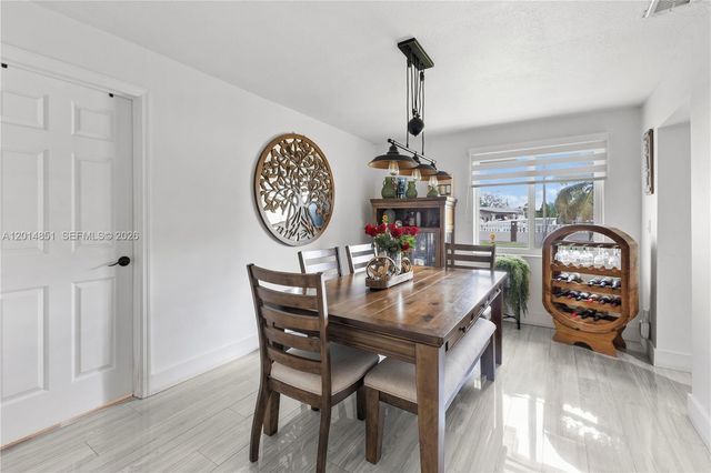 4230 SW 111th Ave, Miami, FL 33165