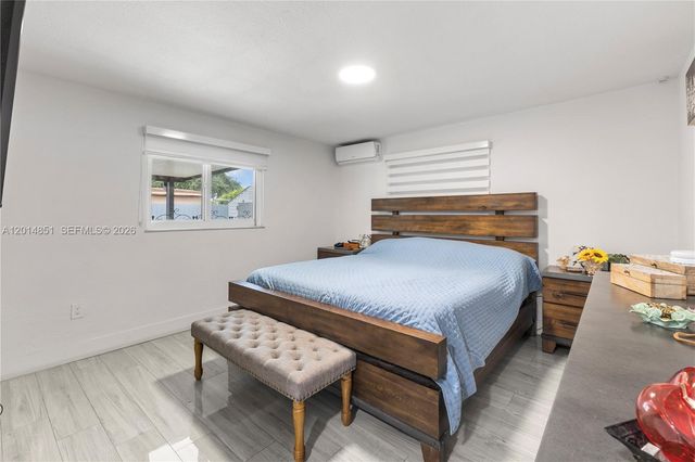 4230 SW 111th Ave, Miami, FL 33165