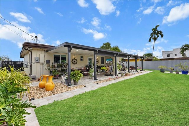 4230 SW 111th Ave, Miami, FL 33165