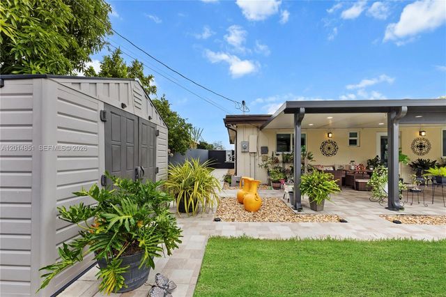 4230 SW 111th Ave, Miami, FL 33165