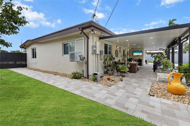 4230 SW 111th Ave, Miami, FL 33165