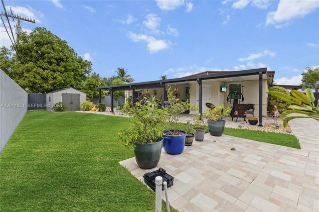 4230 SW 111th Ave, Miami, FL 33165