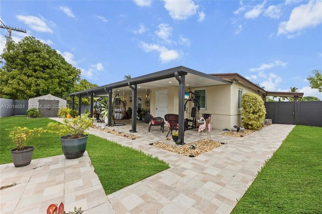 4230 SW 111th Ave, Miami, FL 33165