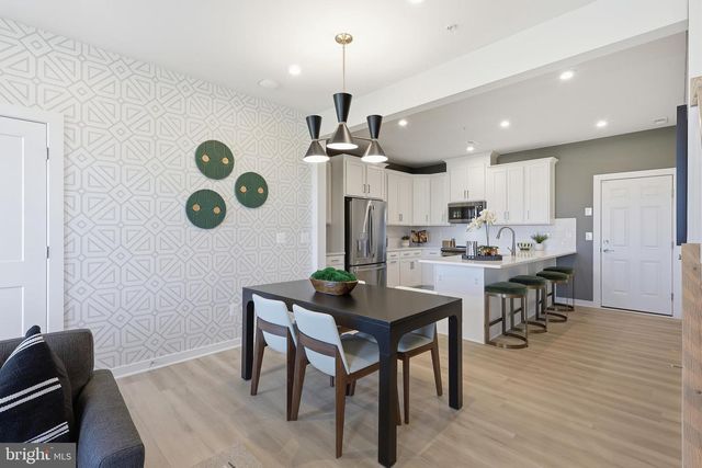 17810 SOUTHERN SHORES DR, Dumfries, VA 22026