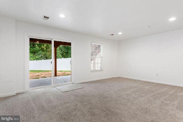 707 SPENCER DR, Hanover, PA 17331