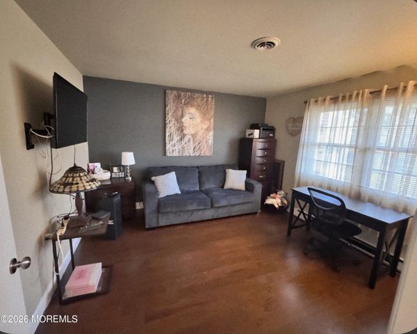 43D W Sterling Street, Manchester, NJ 08759