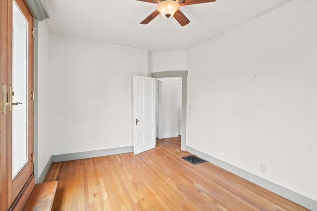 17 Basset St, Lynn, MA 01902