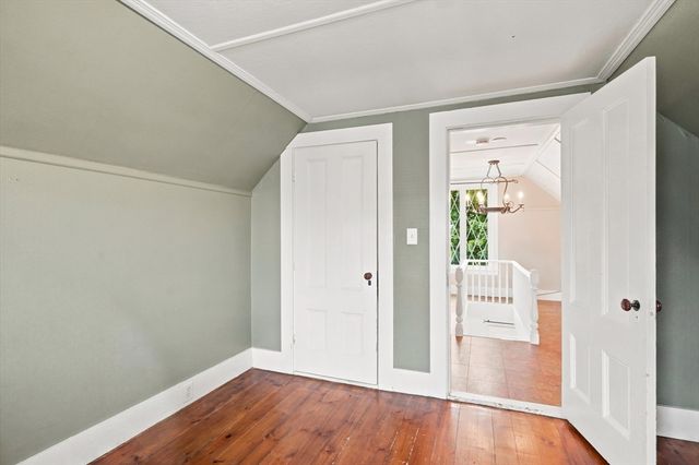 17 Basset St, Lynn, MA 01902