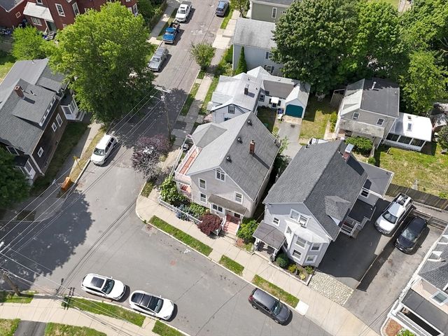 17 Basset St, Lynn, MA 01902