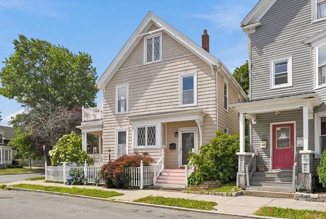 17 Basset St, Lynn, MA 01902