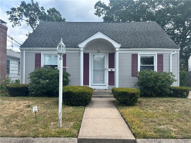 81 Ballston Avenue, Pawtucket, RI 02861