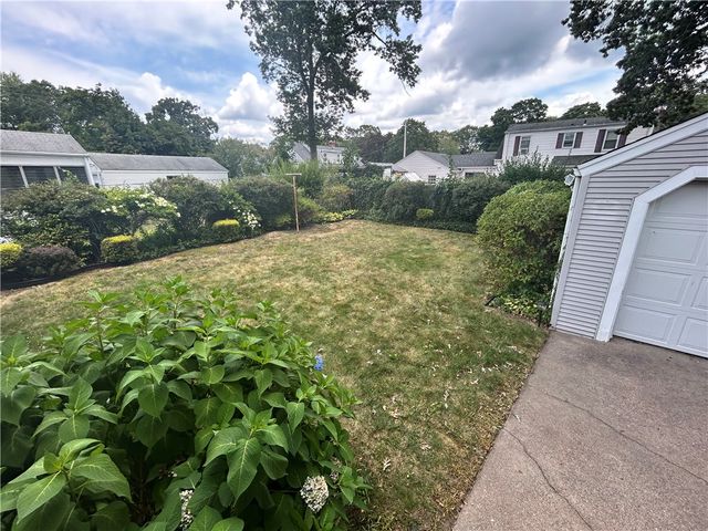 81 Ballston Avenue, Pawtucket, RI 02861