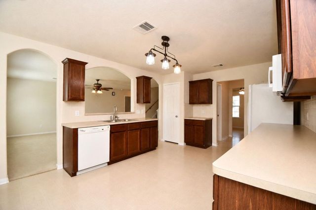930 Sage Street, Baytown, TX 77521
