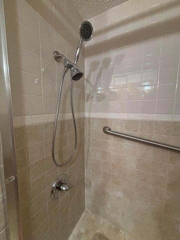 404 Avenue D NW, Childress, TX 79201