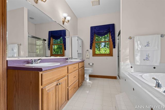 5263 Pine Slope Drive, Wyoming, MI 49519