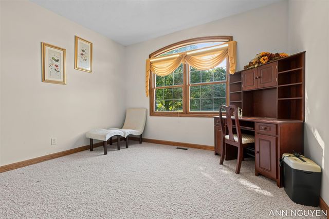 5263 Pine Slope Drive, Wyoming, MI 49519