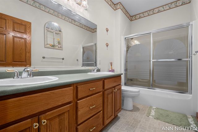 5263 Pine Slope Drive, Wyoming, MI 49519