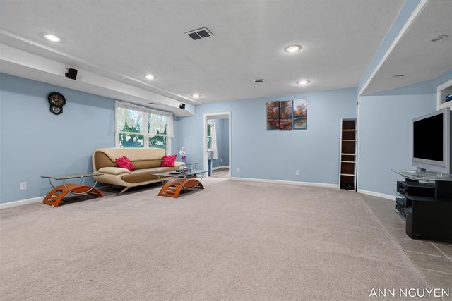 5263 Pine Slope Drive, Wyoming, MI 49519