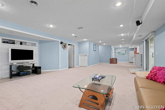 5263 Pine Slope Drive, Wyoming, MI 49519