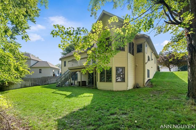 5263 Pine Slope Drive, Wyoming, MI 49519