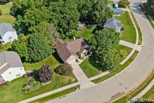 5263 Pine Slope Drive, Wyoming, MI 49519