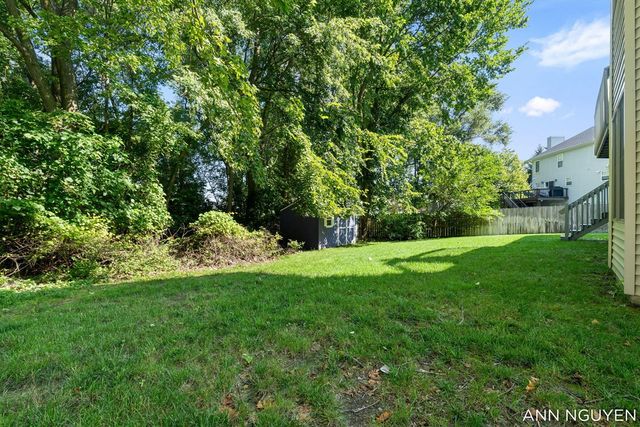 5263 Pine Slope Drive, Wyoming, MI 49519