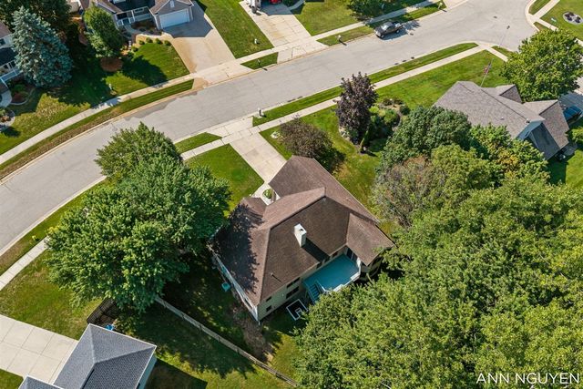 5263 Pine Slope Drive, Wyoming, MI 49519