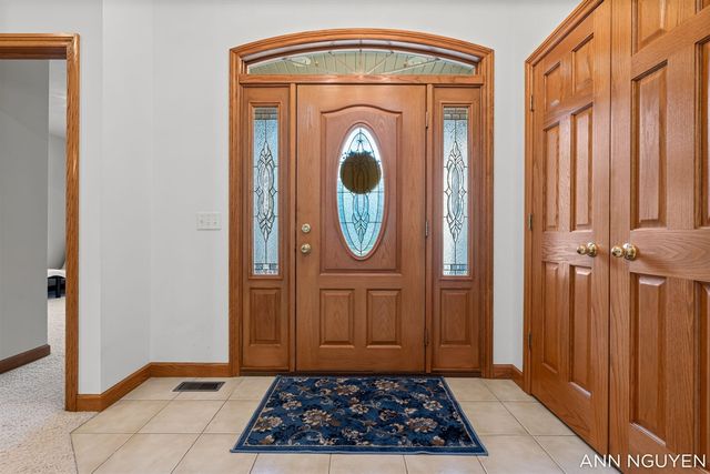 5263 Pine Slope Drive, Wyoming, MI 49519