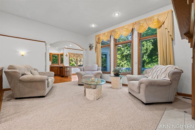 5263 Pine Slope Drive, Wyoming, MI 49519