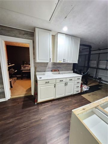 2741 Glendale Drive, Gainesville, GA 30507