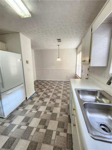 2741 Glendale Drive, Gainesville, GA 30507