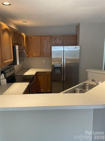 9112 Four Mile Creek Road, Charlotte, NC 28277