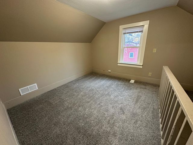 805 Franklin Street SW, Hutchinson, MN 55350