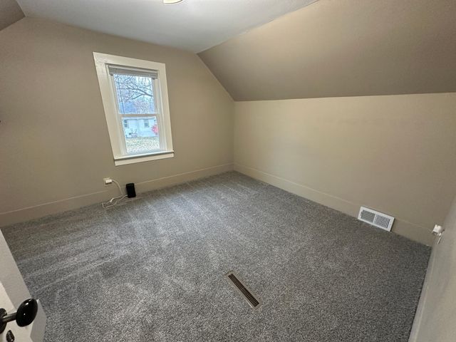 805 Franklin Street SW, Hutchinson, MN 55350