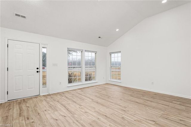 111 W Butler Avenue, Liberty, NC 27298