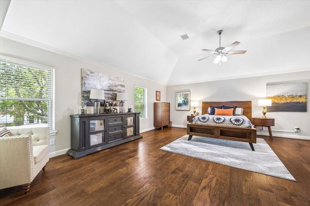 906 Venice Street, Sugar Land, TX 77478