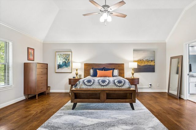 906 Venice Street, Sugar Land, TX 77478