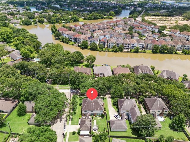 906 Venice Street, Sugar Land, TX 77478